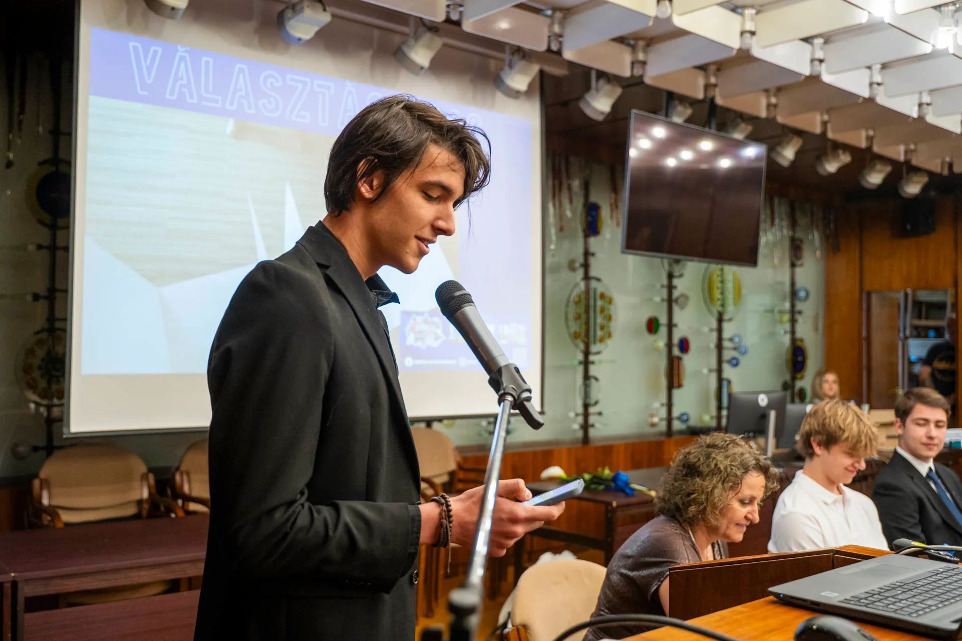 Megyei diákpolgármester-választás — 6