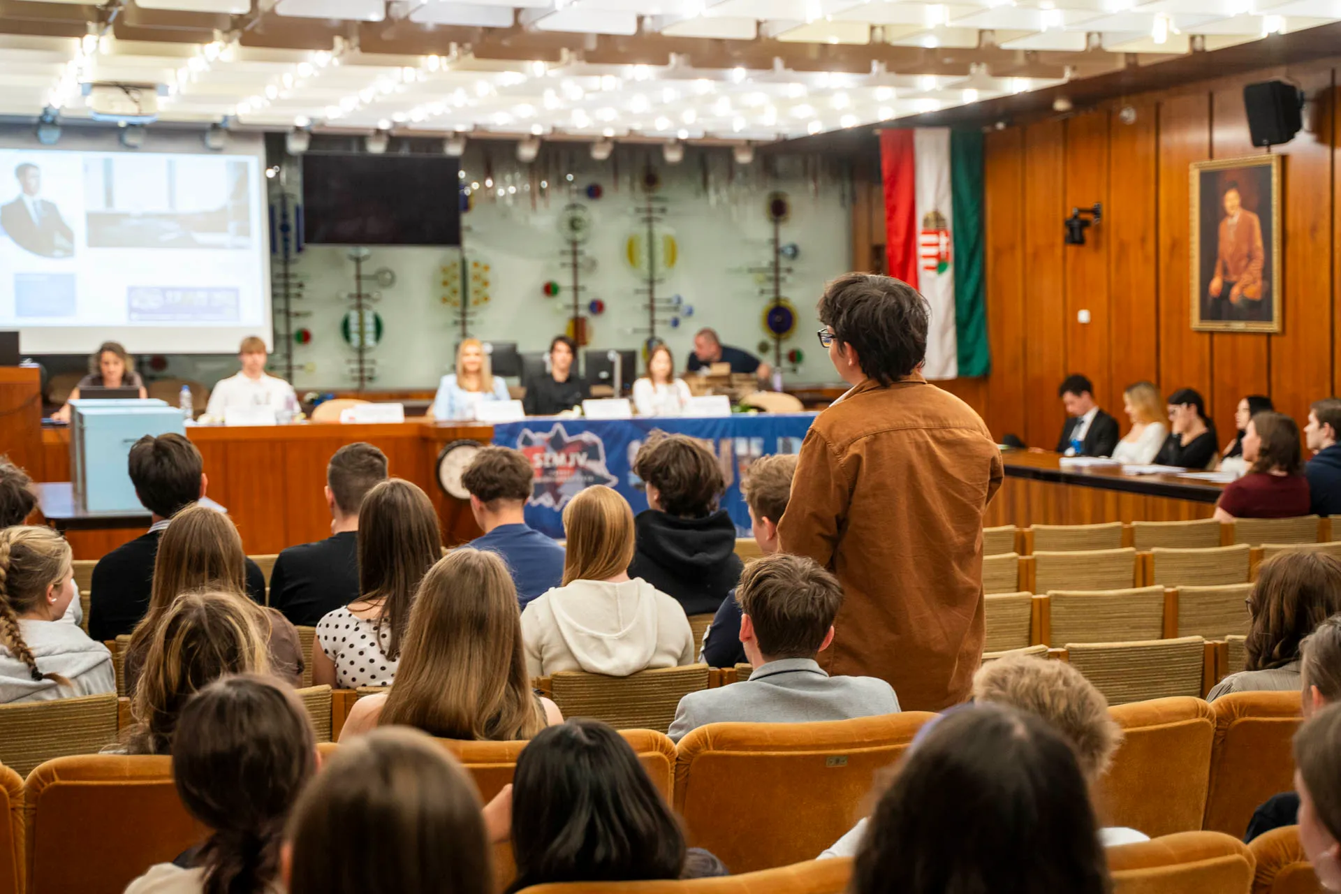 Megyei diákpolgármester-választás — 18