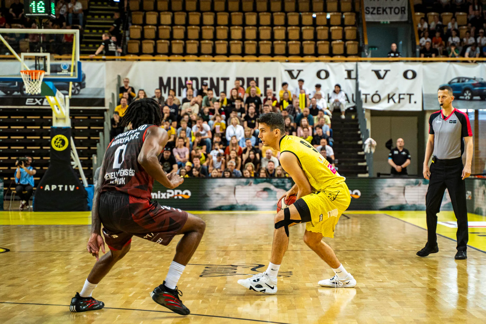 Falco KC, bajnoki döntő — 18