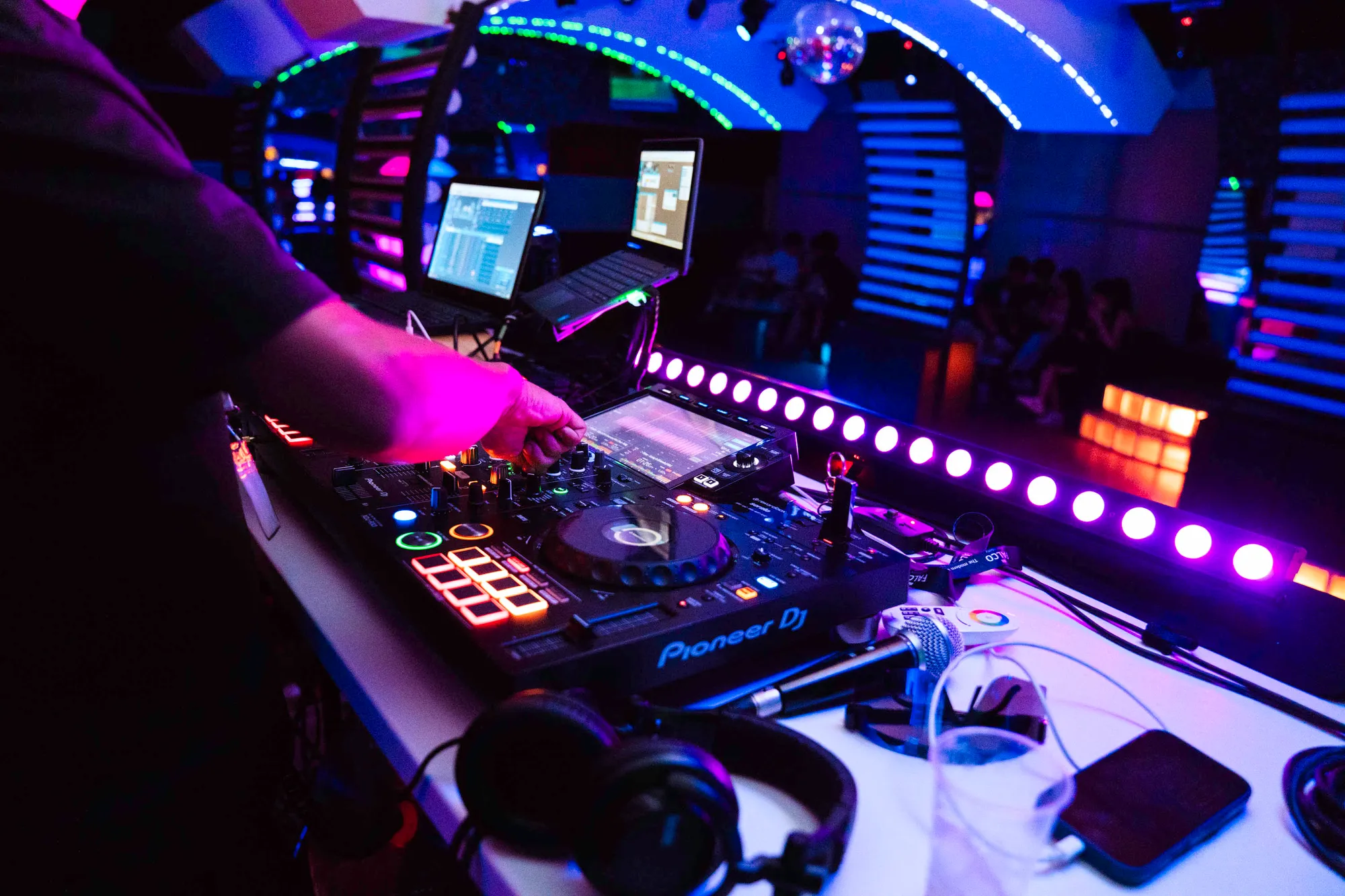 Karnevál All Night — 3