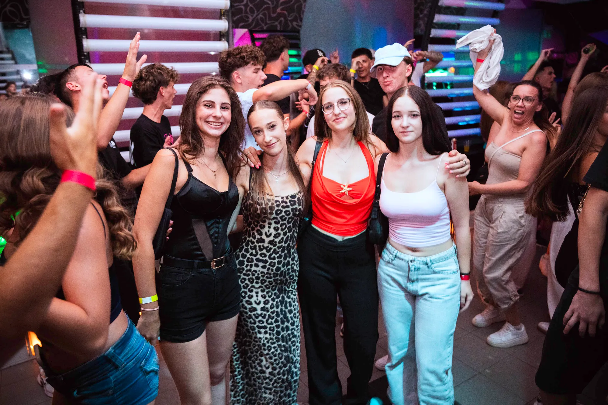 Karnevál All Night — 46