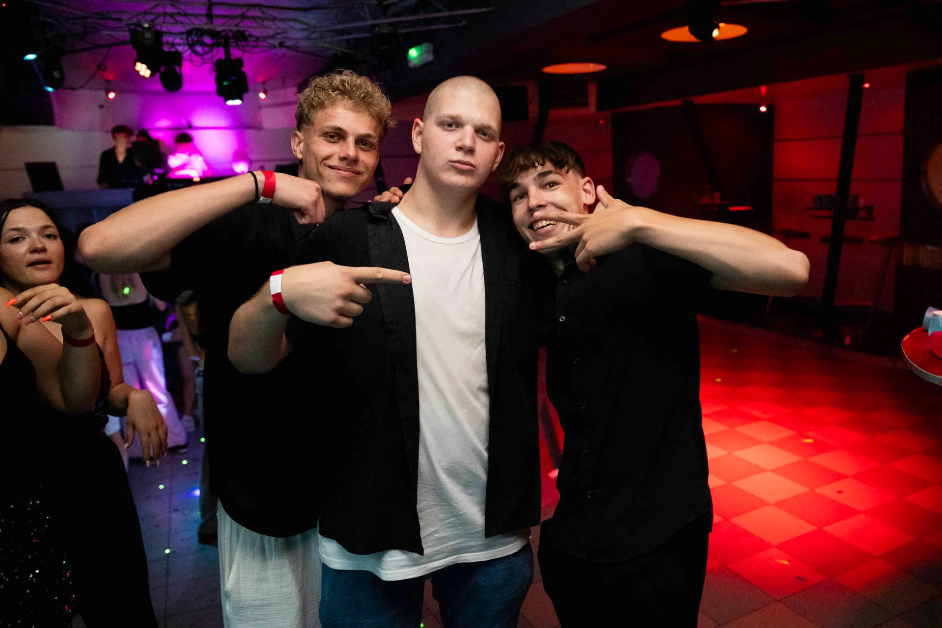 Maxxx Club — 113