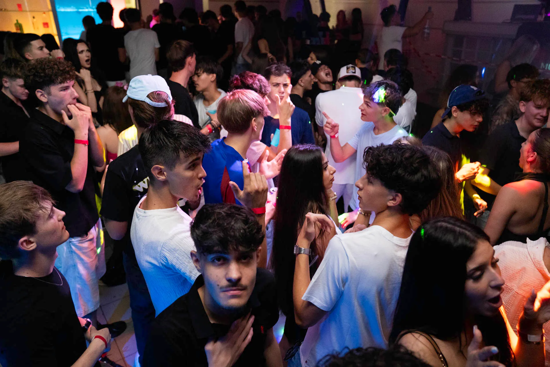 Maxxx Club — 76