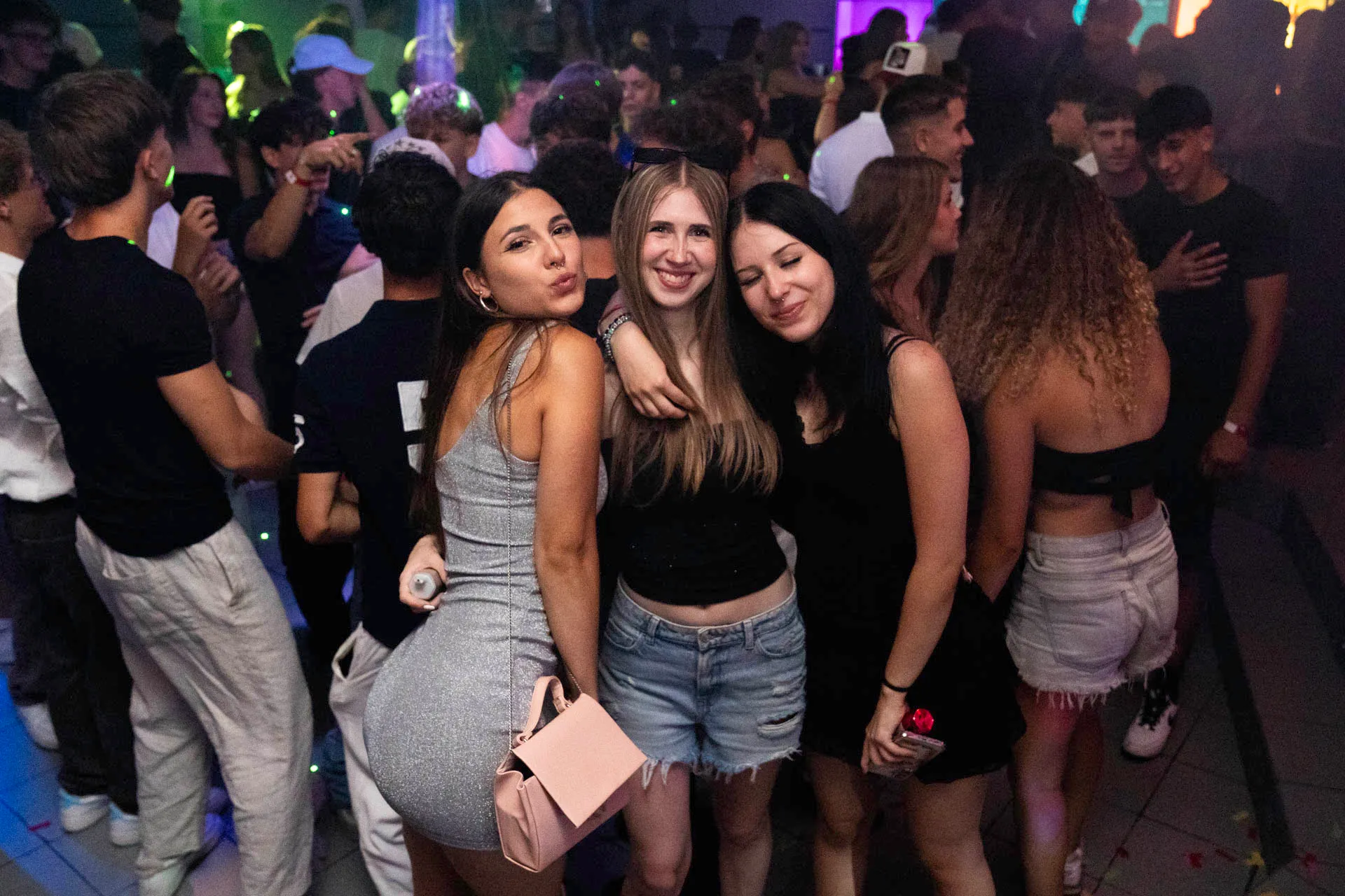 Maxxx Club — 81