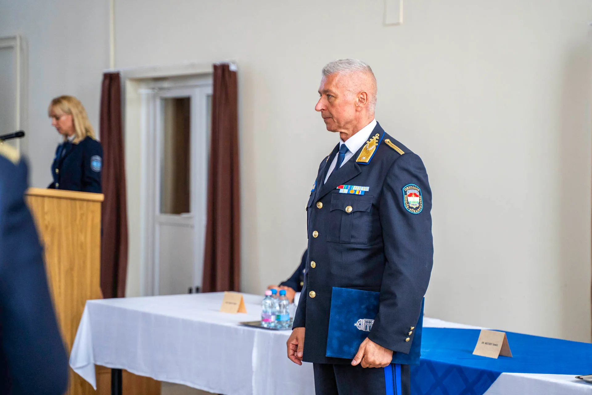 Rendőrfőkapitányi kinevezés — 17