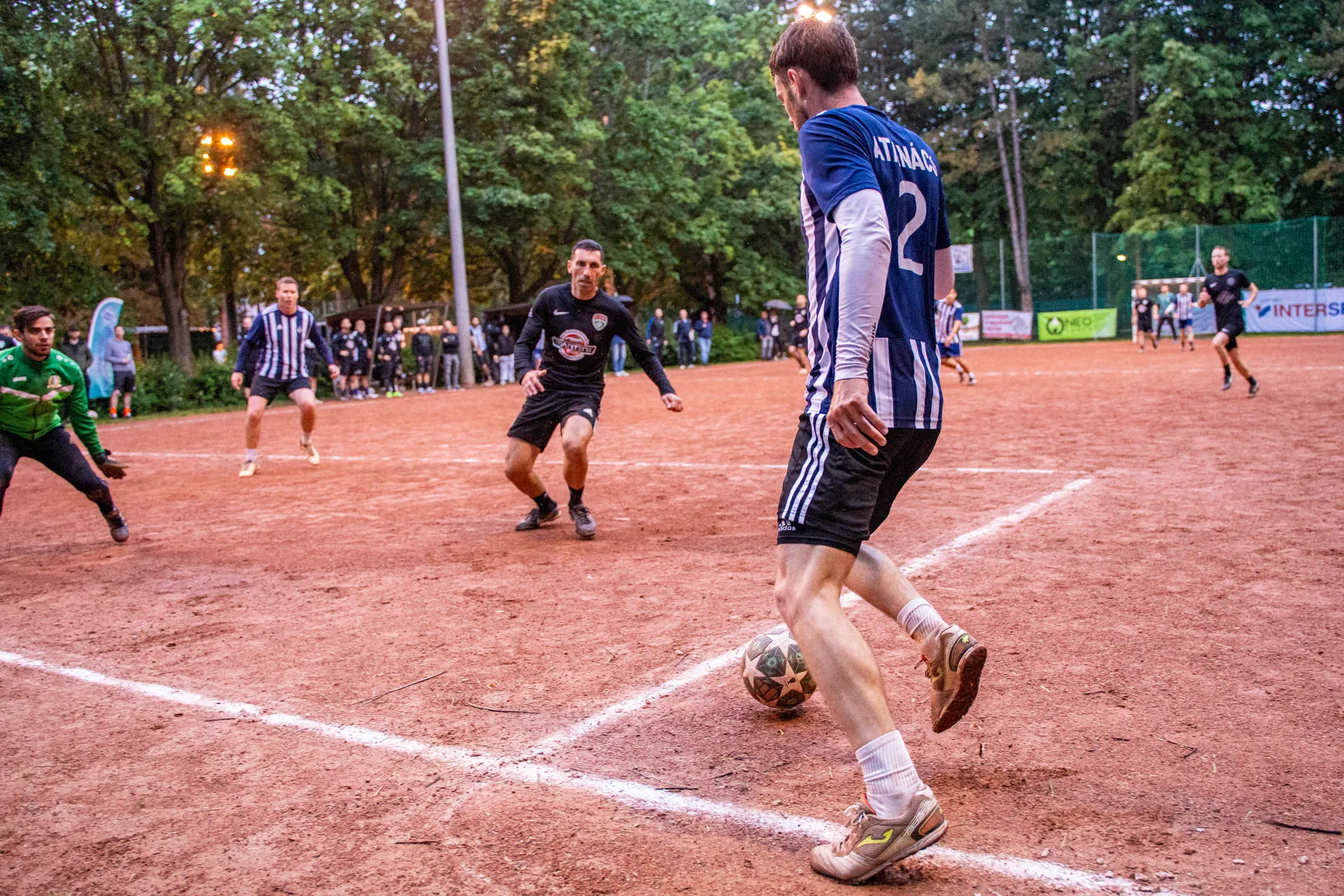Sportligeti focidöntő — 16
