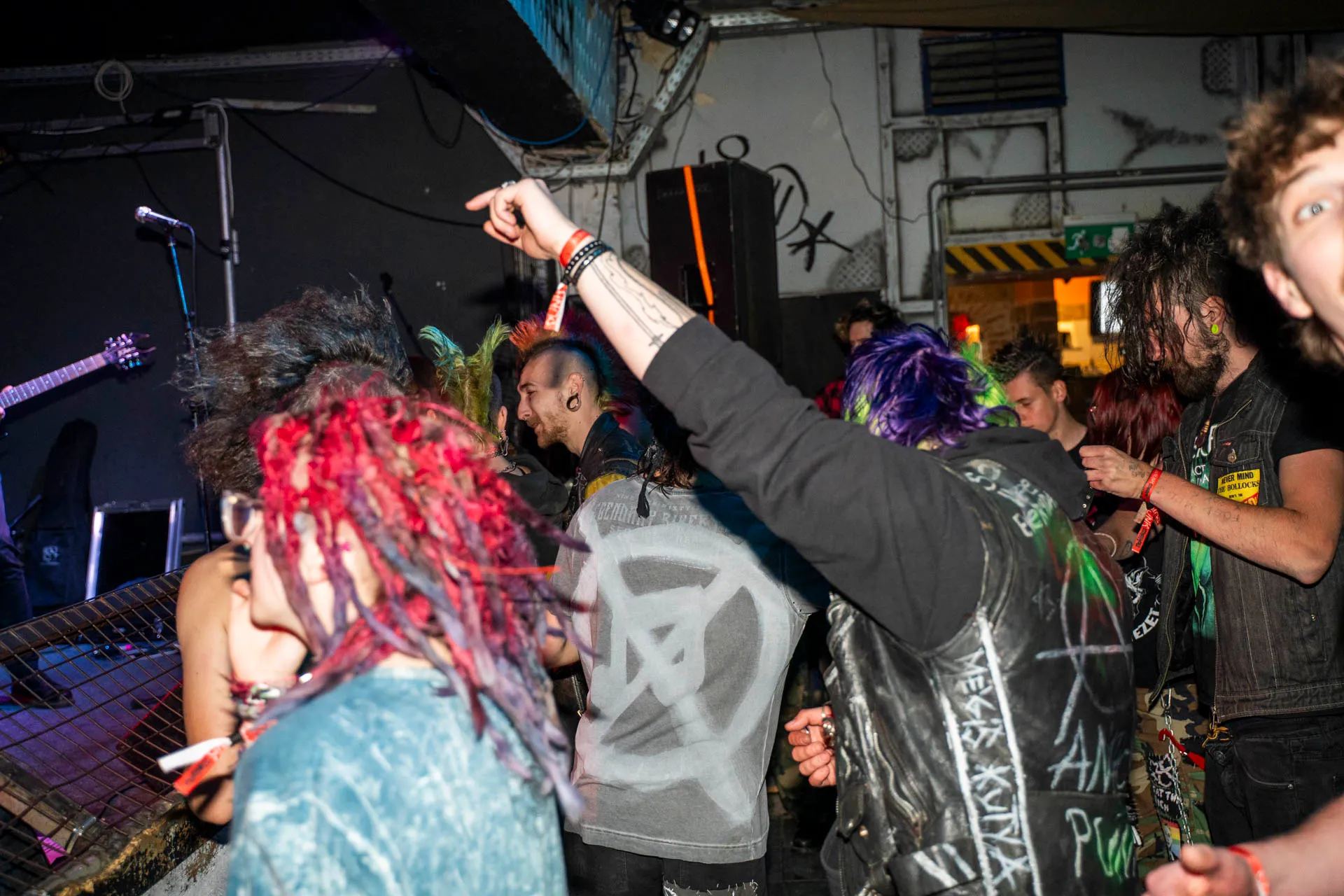 Végállomás, punkkoncert — 8