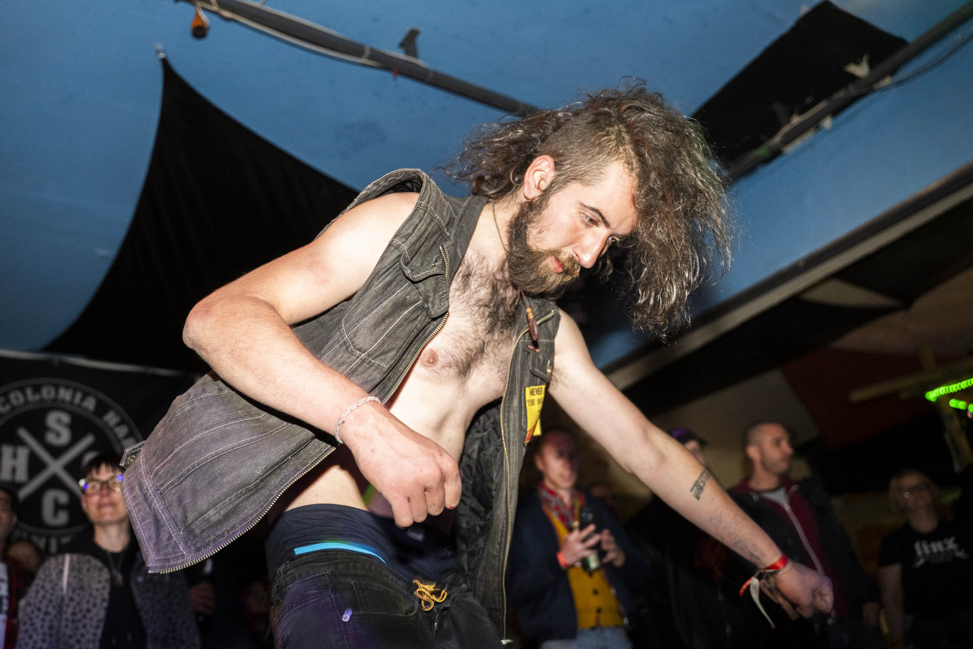 Végállomás — Punk koncert — 20