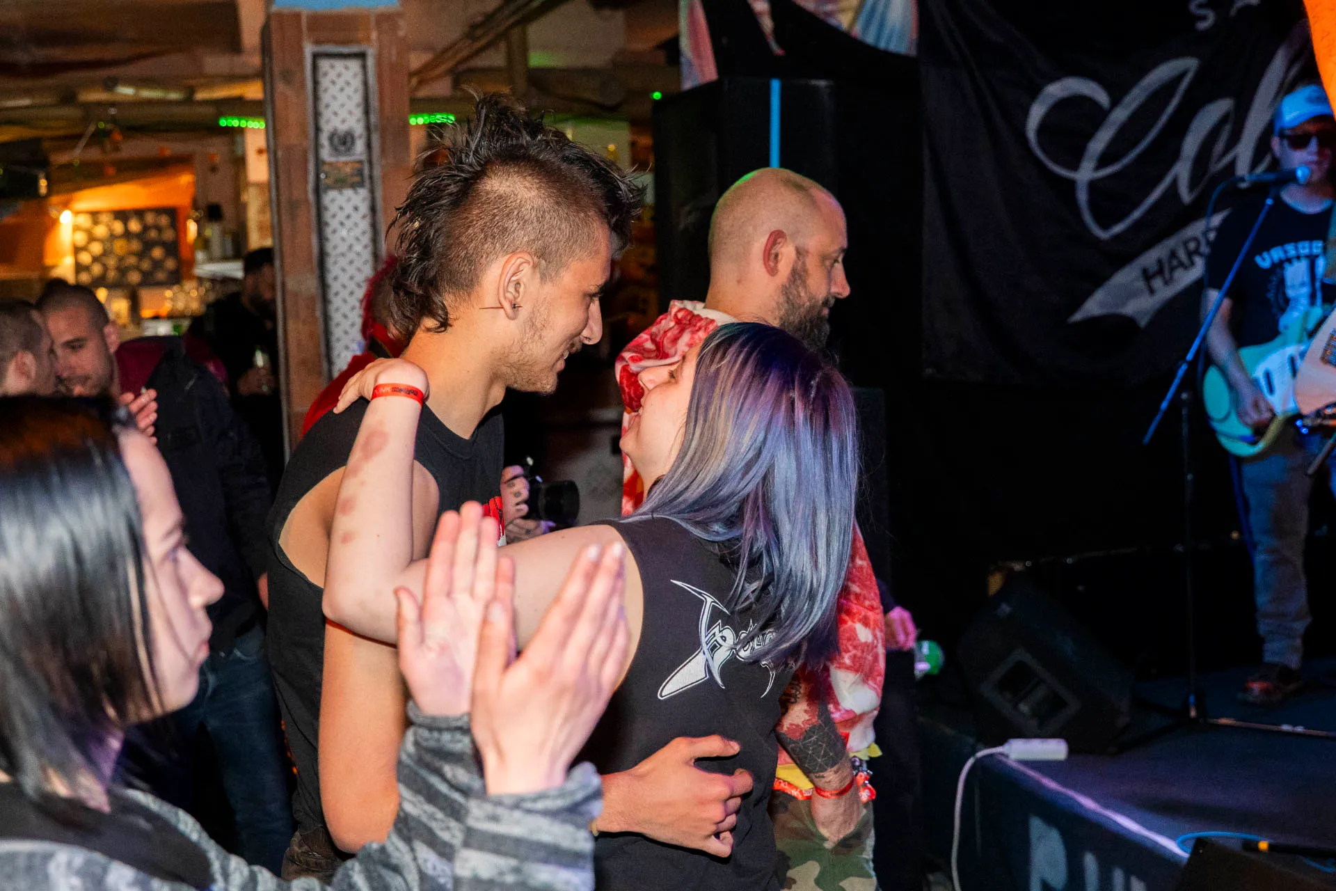 Végállomás, punkkoncert — 26