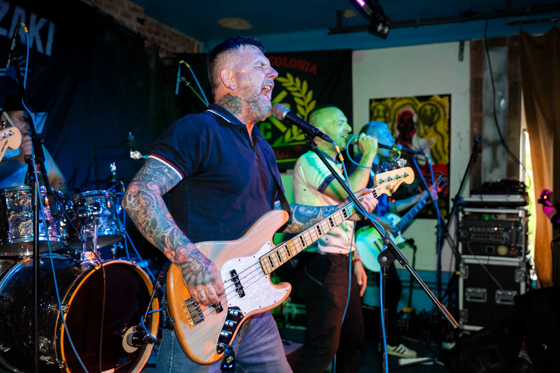 Végállomás, punkkoncert — 33