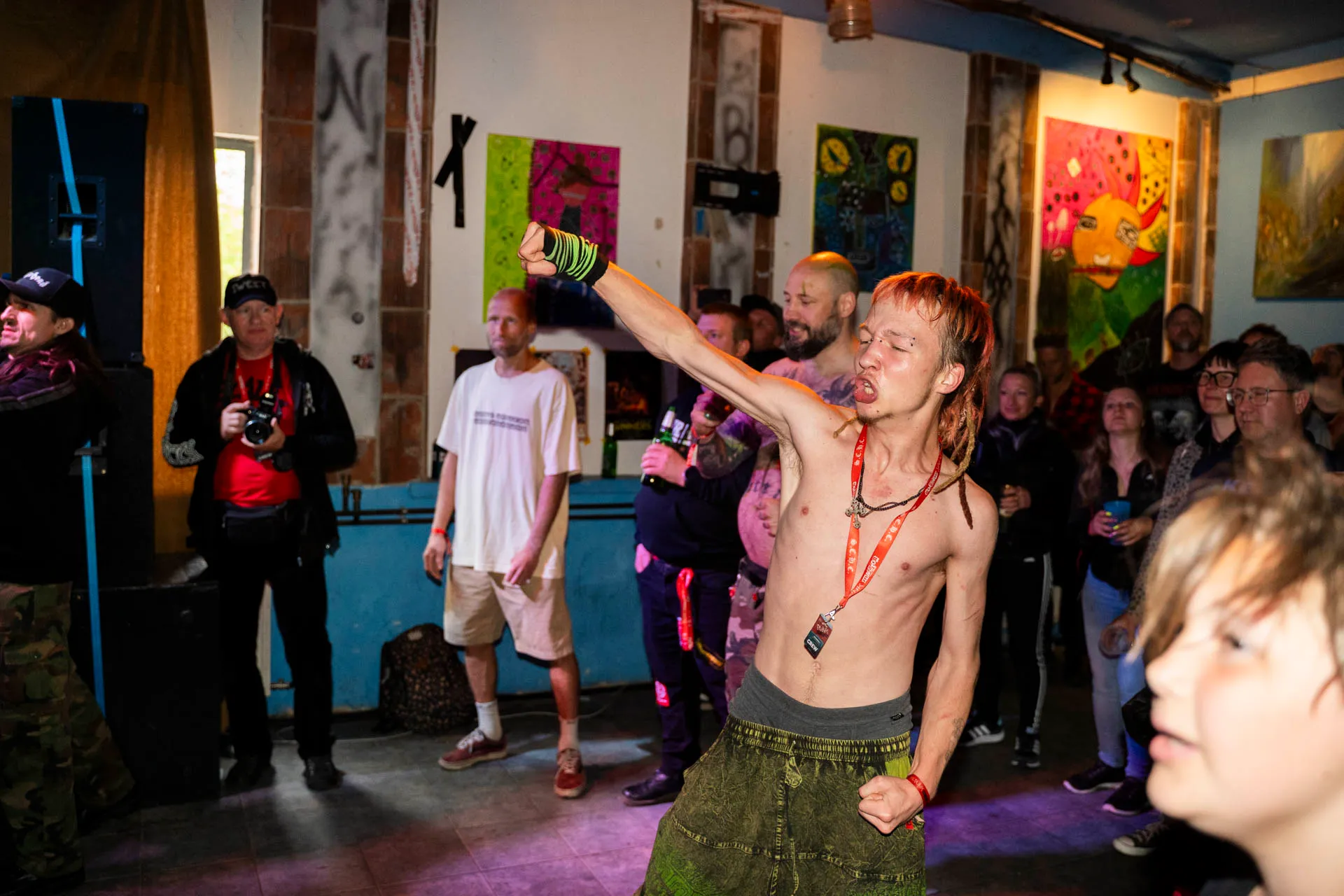 Végállomás, punkkoncert — 35