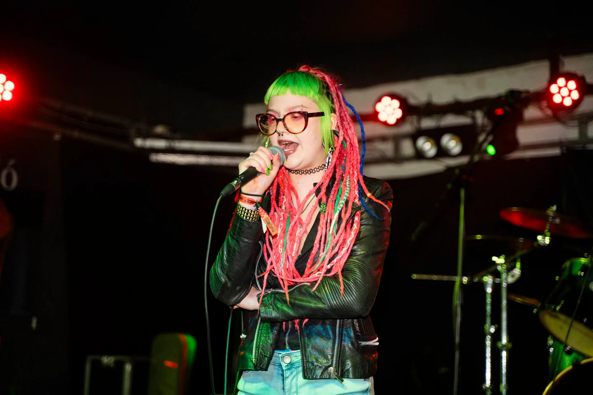 Végállomás, punkkoncert — 41