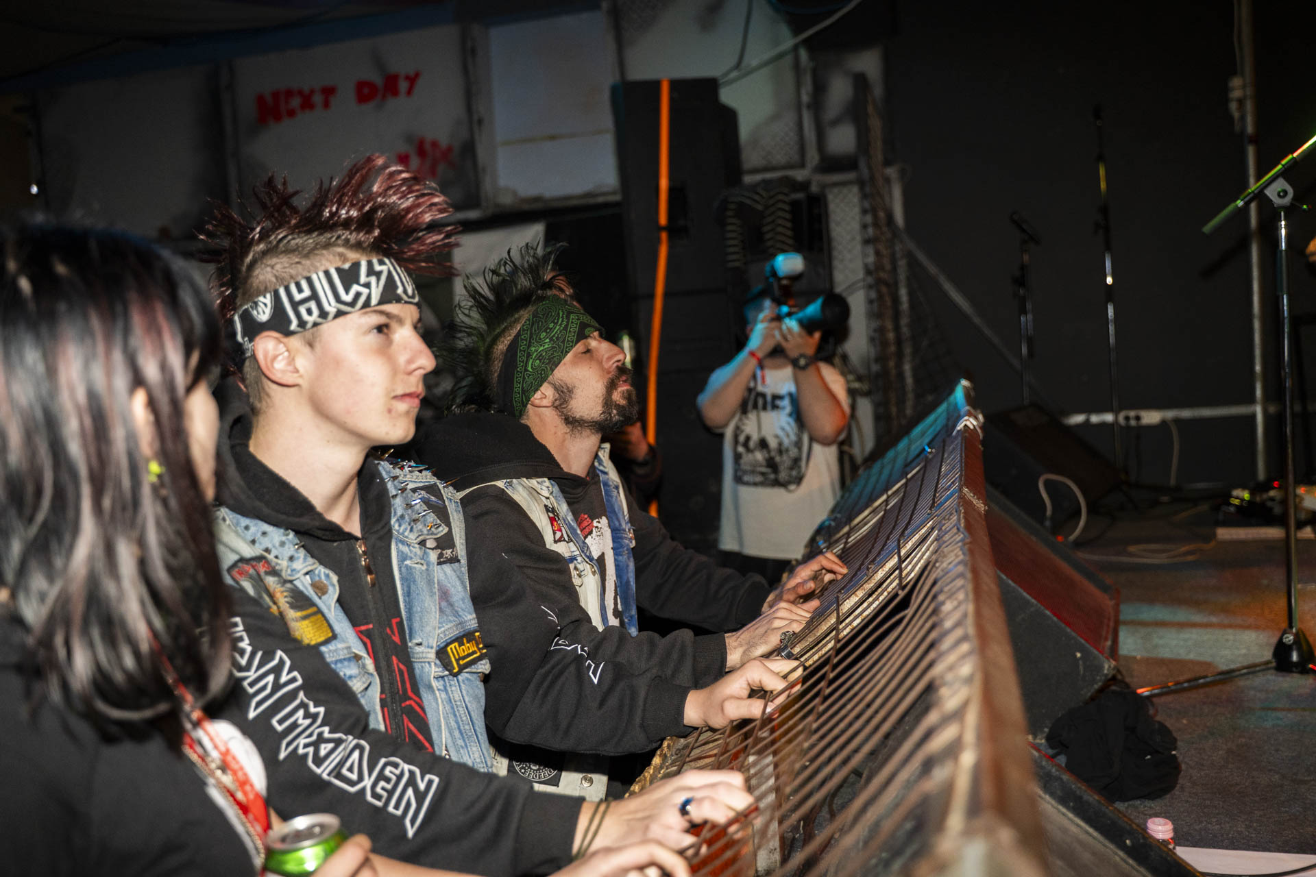 Végállomás — Punk koncert — 44